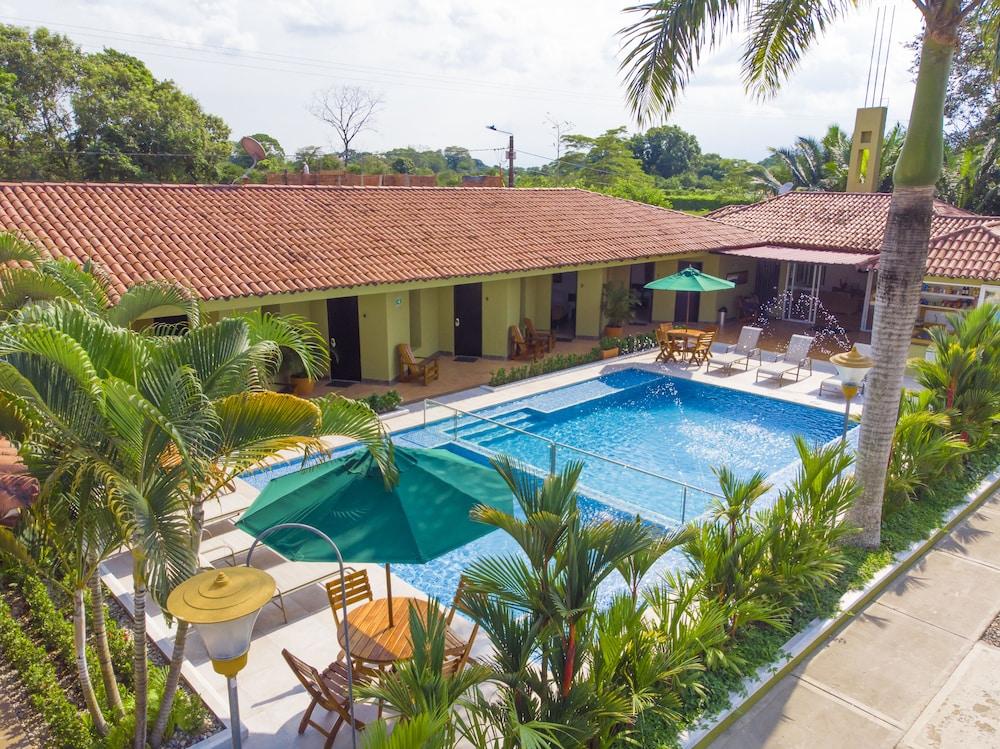 Hotel Paloverde Villas Campestres Apiay Exterior foto