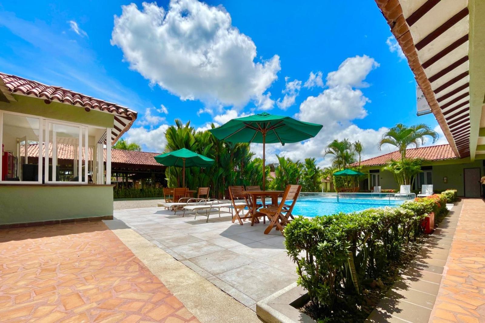 Hotel Paloverde Villas Campestres Apiay Exterior foto